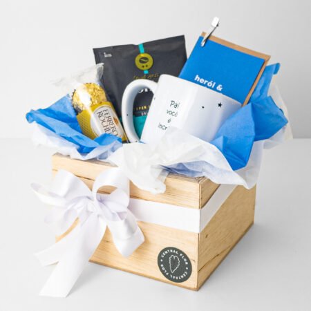 Cesta Ferrero Rocher + Sachê Café + Caneca 260ml + Cartão Com Envelope
