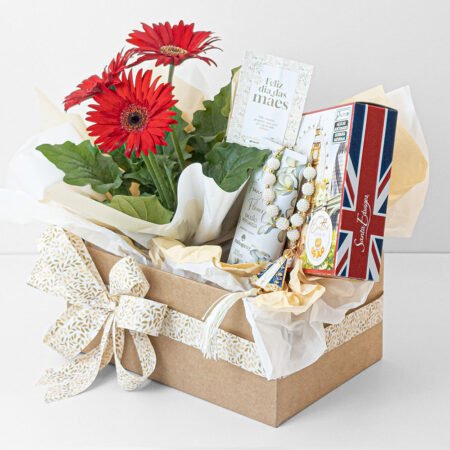Cesta Gerbera P14 + Hidratante Mahogany + Biscoito Butter Cookies + Terço • Dia Das Mães 2026
