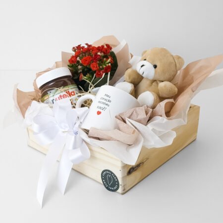 Cesta Kalanchoe P06 Vermelho + Urso Pelúcia Chaveiro + Nutella 140g + Caneca "Meu Coração Escolheu Você"